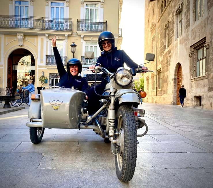 Valencia: The Highlights Tour in Vintage Sidecar - Plaza del Ayuntamiento, the bullring, and the railway station