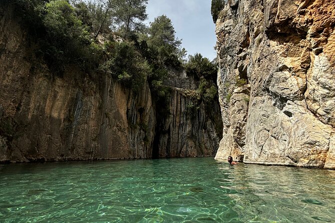 Valencia Tour Montanejos Hot Springs and Waterfall of the Bride - The 9:00 a.m. start and small-group setting