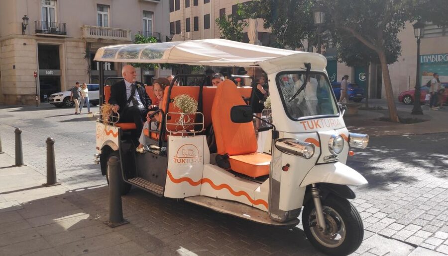 Valencia: Tuk Tuk City Tour - Who should book this Valencia tuk tuk tour?