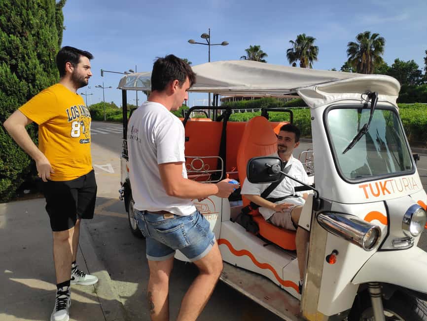 Valencia: Tuk Tuk Modern Tour - Why a tuk tuk works well in modern Valencia