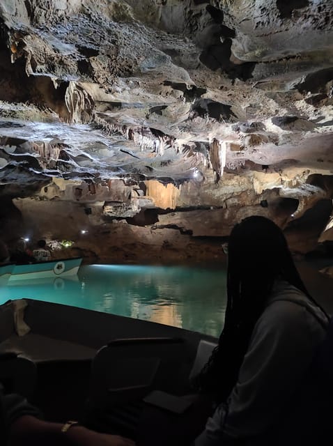 Valencia: Visit by boat to the Caves of Sant Josep - What the guide adds to the experience