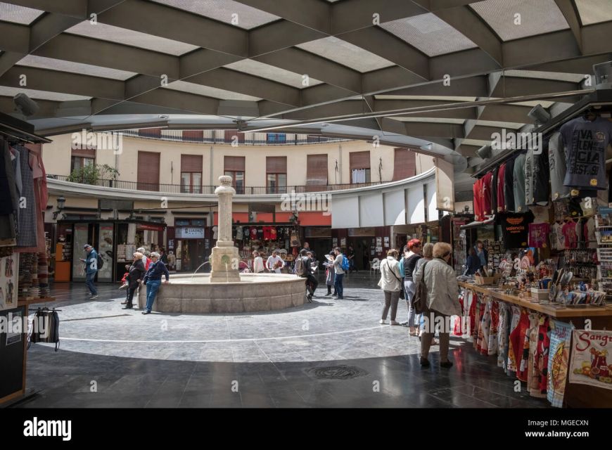 Valencia: Walking Tour of the Medieval City Center - Serranos Towers and Valencia’s medieval defenses