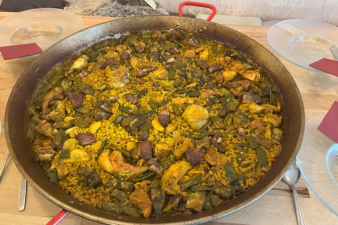 Valencian Paella class with welcome drinks and tapas - The Chefs Make or Break the Evening