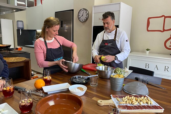 Valencian paella workshop and visit to the Algiros market - Who should book this cooking experience