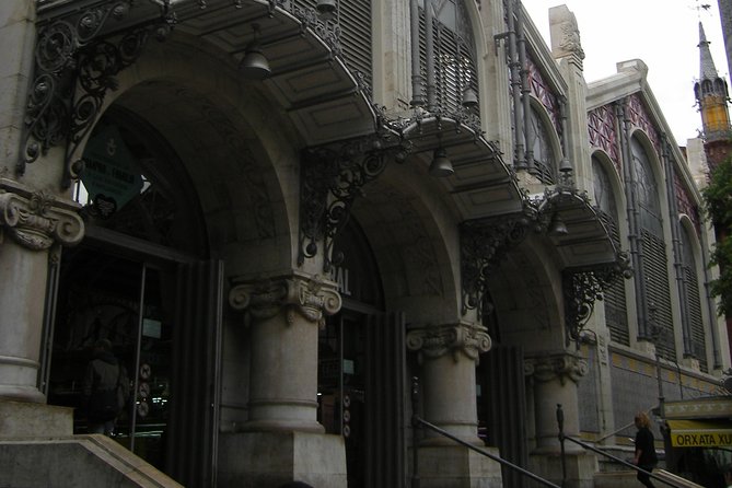Walking in Valencia - Finishing at Mercado de Colón with horchata nearby